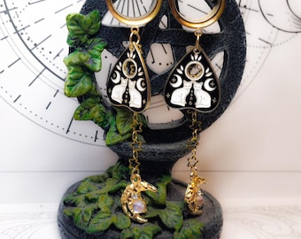 Pendientes de túnel con dije de luna y cadena de estrella Ouija Planchette, estilo celestial, varios tamaños disponibles.