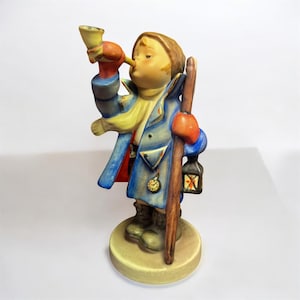 Vintage Hummel Goebel Figur “Kleiner Trompeter” — Deutschland, 13 cm, Handbemalt