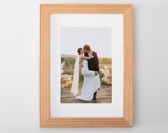 Marco de fotos de madera hecho a mano / Exhibidor moderno de fotos con paspartú para arte y fotografía / Regalo elegante para la decoración del hogar