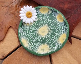 Daisy Trinket Dish - Polymer Clay - Silk Screened - Jewelry Tray - Home Decor - Gift For Woman - Handmade - Nature Inspired -