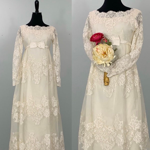 Alfred Angelo Originals Ivory Lace Wedding Gown - Size 0/2 - 60s Beige Lace Long Sleeve Bridal Gown - 50s Mod Ivory Lace Bridal Gown