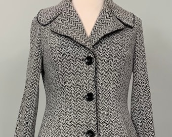 Black and White Chevron Blazer by Carol Little - Size 6/8 - Vintage Black and White Fitted Herringbone Blazer