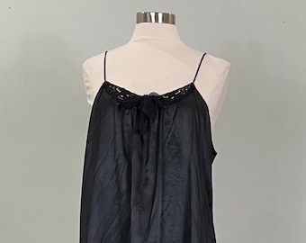Black Sleeveless Nightgown w/Low Back by Val Mode - Large