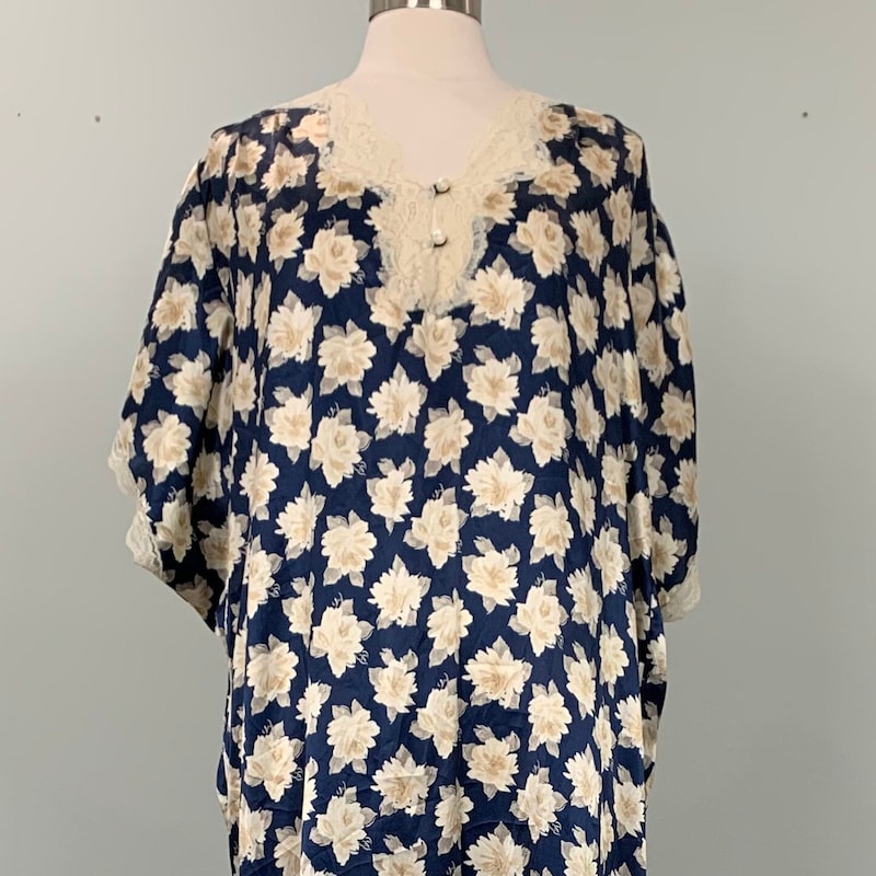 Women Navy Blue Floral Printed Kaftan main image 1