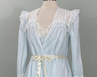 Christian Dior Light Blue White Lace Nightgown and Robe 2-Piece Set - Size S/M