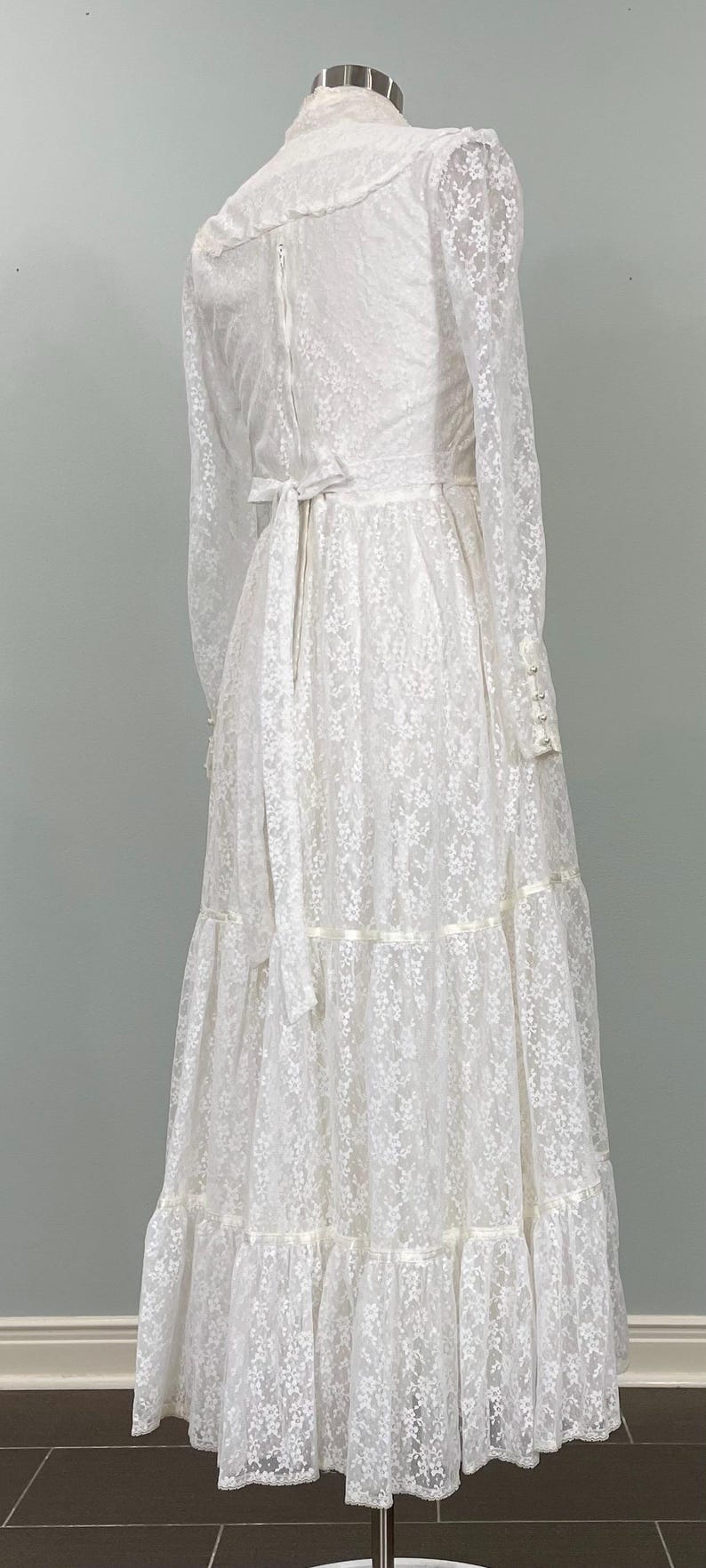 Gunne Sax Romantic Renaissance Bridal Collection White Lace Gown W/lace ...