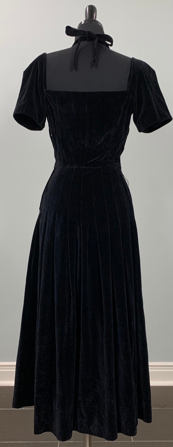 Black Velvet Fit and Flare Party Dress - Size 0/2 