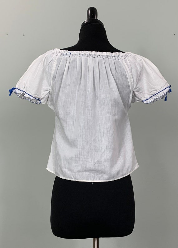 White Multicolor Embroidered Cropped Shirt - Size… - image 7