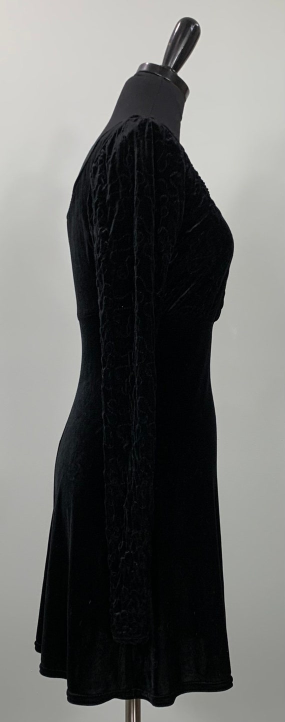 Black Velveteen Formal Mini Dress by City Triangl… - image 4