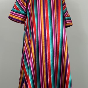 LACE UP KAFTAN RETRO'S RAINBOW