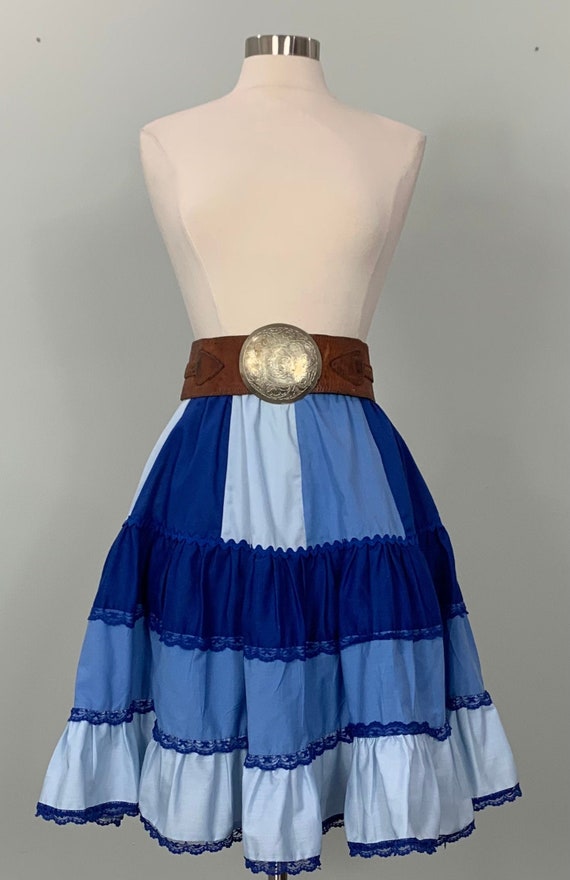 Superb up-petticoat of blue