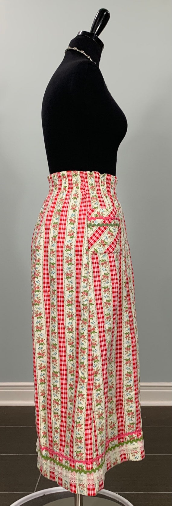 Red Pink Beige and Green Gingham Floral Skirt by … - image 5