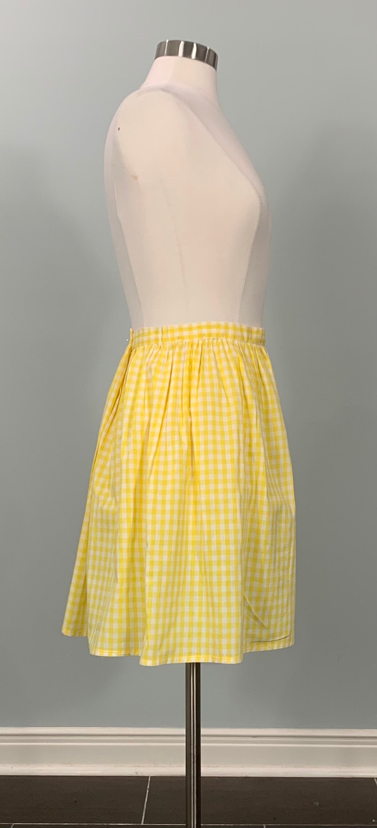 Gingham mini skirt yellow deals