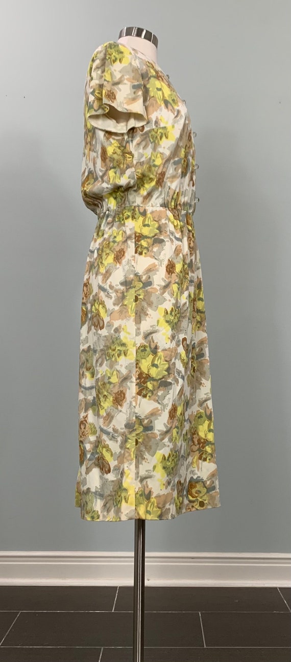 Beige and Yellow Floral Secretary Dress by Sacony… - image 8