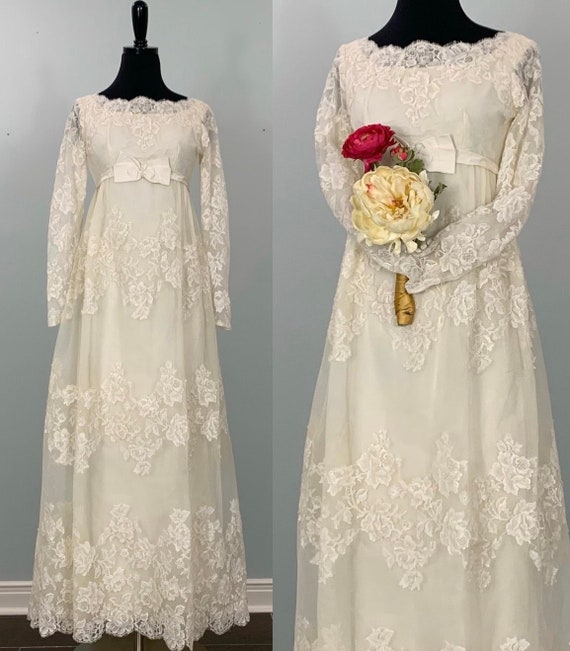 Alfred Angelo Originals Ivory Lace Wedding Gown - 