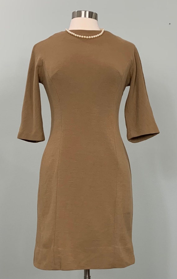 Classic Tan Wiggle Dress - Size 4/6 - 60s Mod Ligh