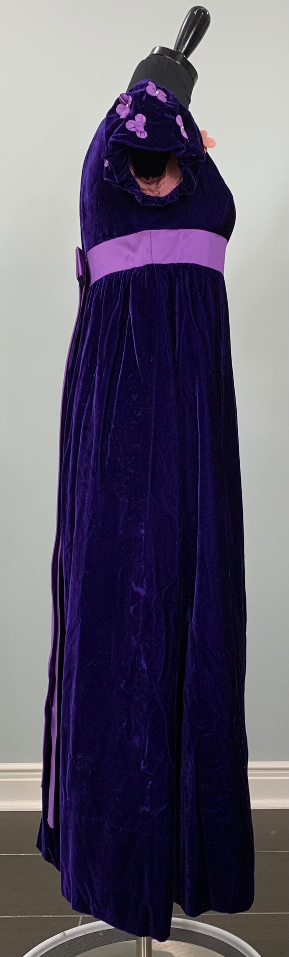 1960s Emma Domb Solid Purple Velvet Short Sleeve … - image 5