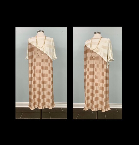 1980s Beige and Brown Pleated Short Sleeve Midi Dress Size 6/8 80s 