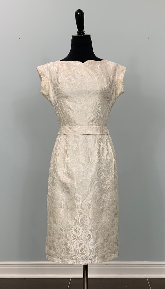 1950s Beige Cap Sleeve Wiggle Dress Size 2 4 50s Ivory Cap Sleeve Bombshell Pinup Wiggle Dress