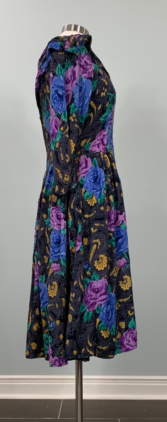 1980s Black and Blue Floral Fit and Flare Dress b… - image 5