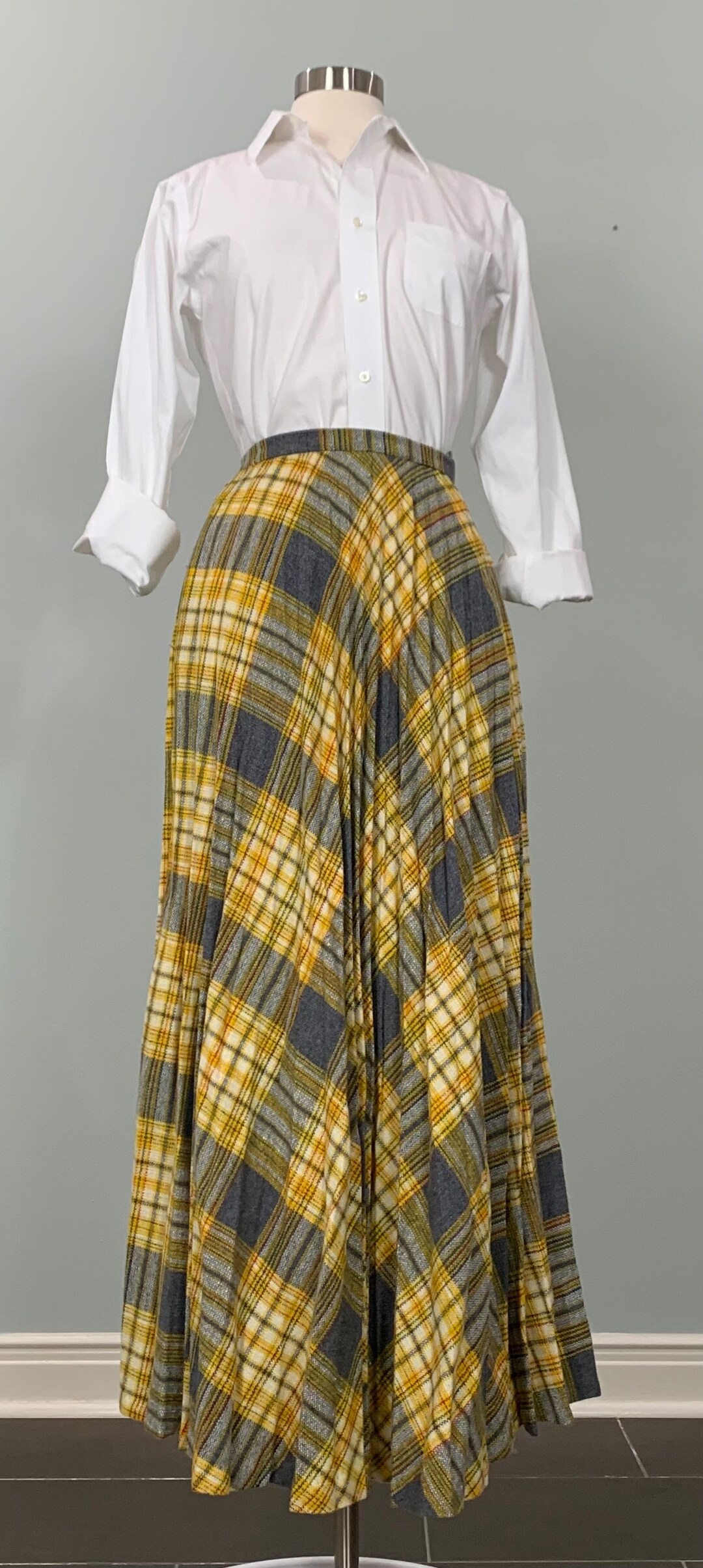 Accordion Plaid Maxi Skirt by Garland Size 00/0 70s Yellow and