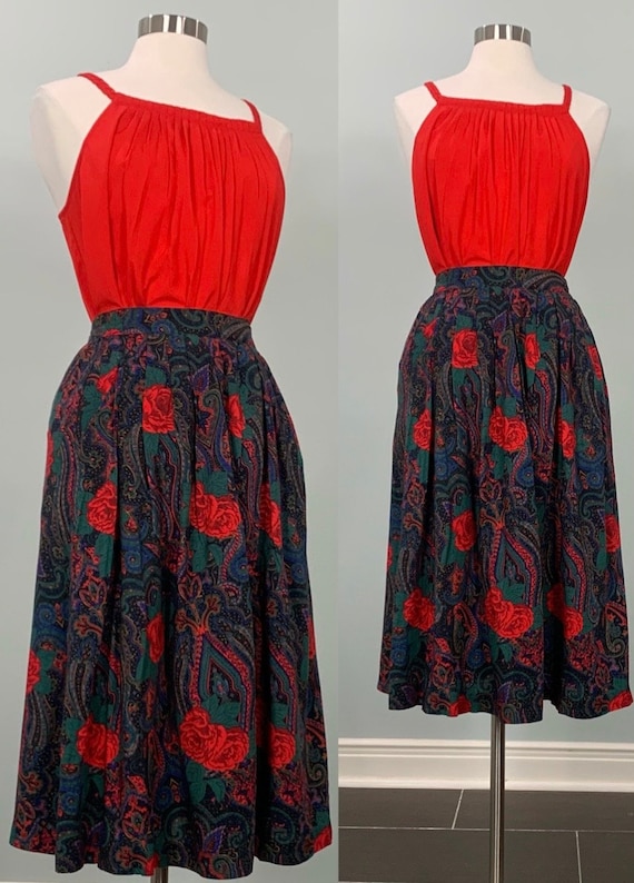Black and Red Rose Pleated Full Skirt by Briggs - 