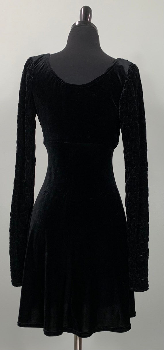 Black Velveteen Formal Mini Dress by City Triangl… - image 8