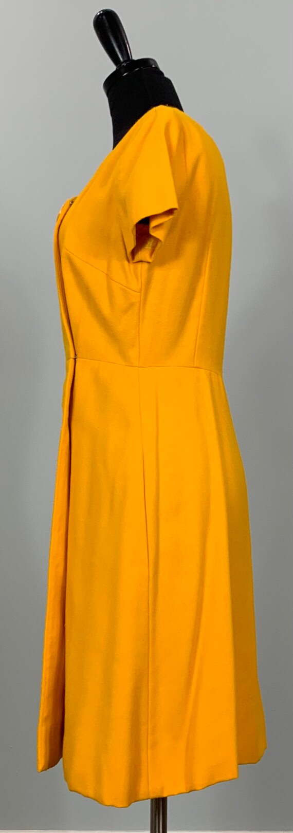 Marigold Dress by Leslie Fay - Size 6/8 - 60s Mod… - image 5