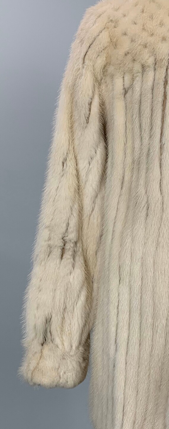 Vintage Blonde Mink Coat with Lattice Pattern - S… - image 8