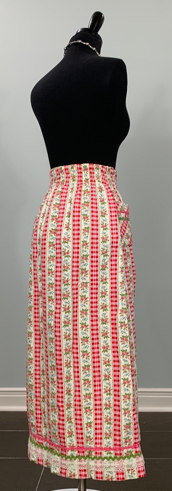 Red Pink Beige and Green Gingham Floral Skirt by … - image 7