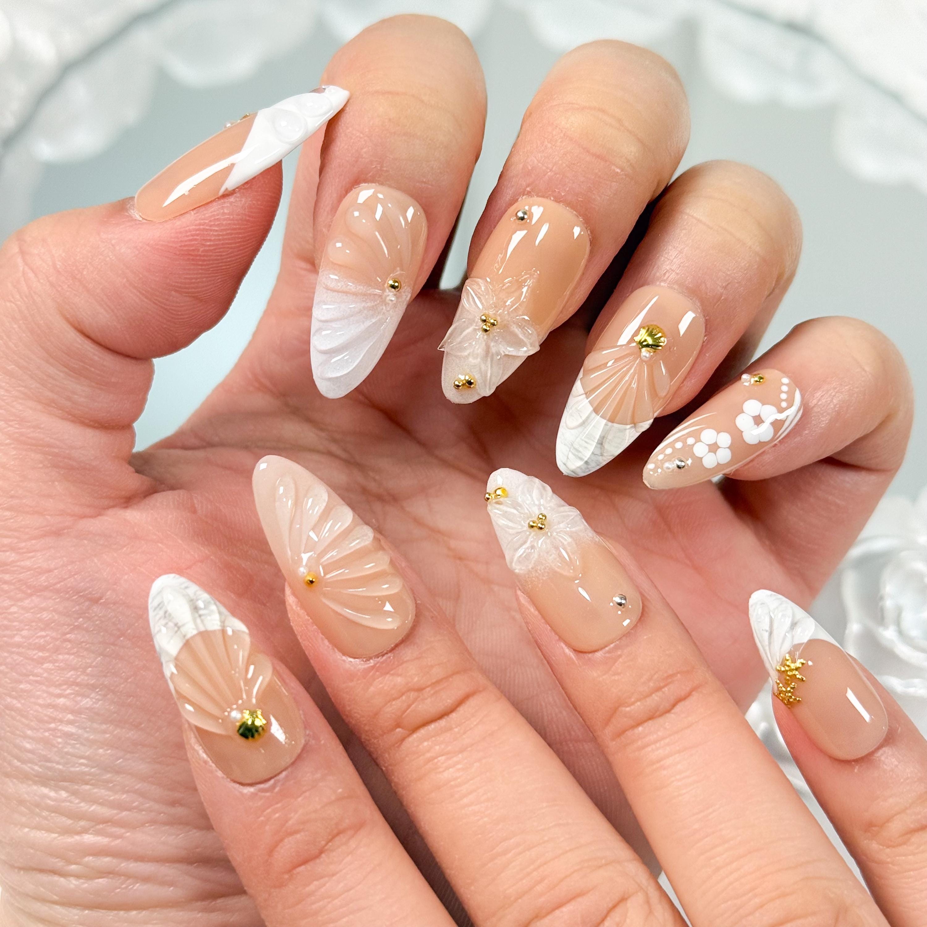 Beach Seashell Press On, Summer Mermaid Coastal nails, White Floral Bridal french Tips