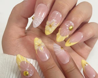 3D Yellow Flower Press On Nails: Tropical Floral Shell Design