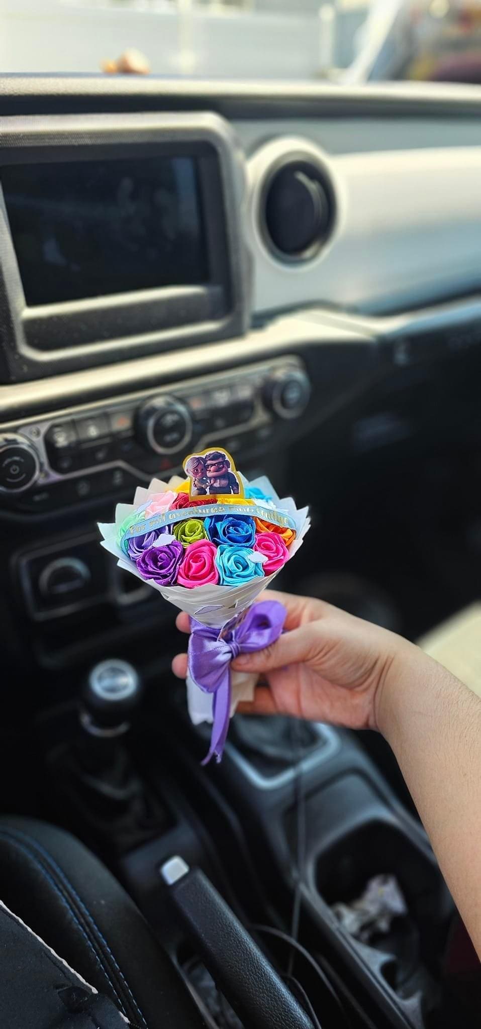 mini bouquet up theme eternal