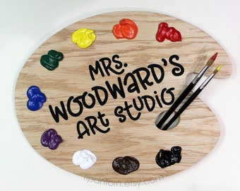 Personalized Art Palette Studio Sign, Wall Hanging - Wording of your Choice - TRADITIONAL - Unique Art Studio Decor Artist Gift