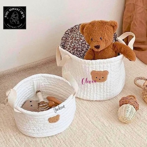 Kundenspezifischer Babyparty-Geschenkkorb, gestickter Name Bär Baumwollseil-Aufbewahrungskorb, Baby-Spielzeug-Windelsortier-Organisator, gestrickte Garnkörbe