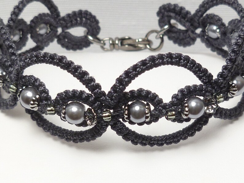 Shuttle Tatting Jewelry Bracelet With Glass Pearls Infinity Etsy