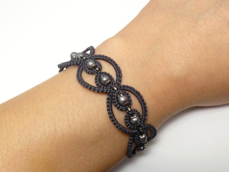 Shuttle Tatting Jewelry Bracelet With Glass Pearls Infinity Etsy