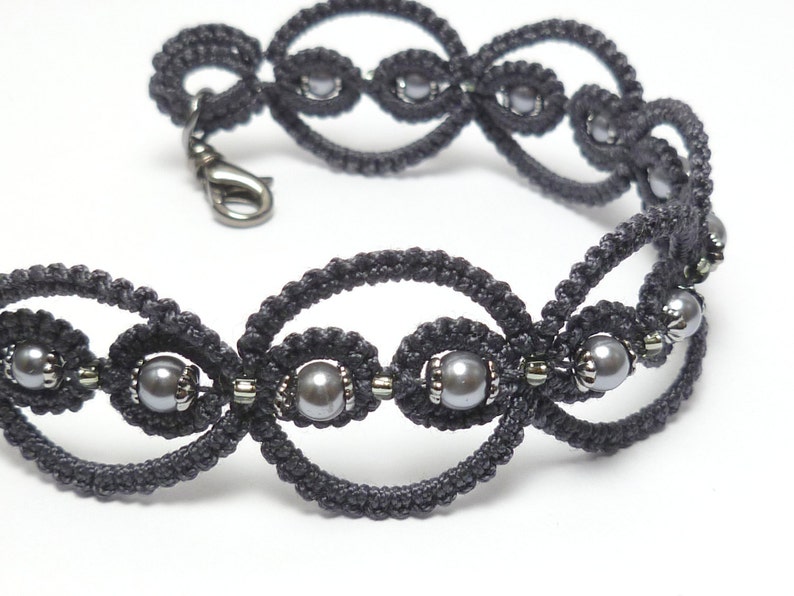 Shuttle Tatting Jewelry Bracelet With Glass Pearls Infinity Etsy