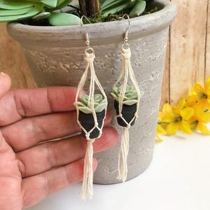Hanging Succulent Plant earrings miniature Macrame Super lightweight GREEN garden BOHO GARDENING Lovers / Phytophilia