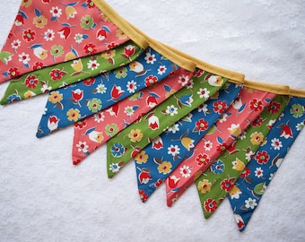 Floral Retro Style Bunting - 3m Long