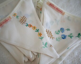 Vintage Tablecloth Wedding Bunting - 3m long.