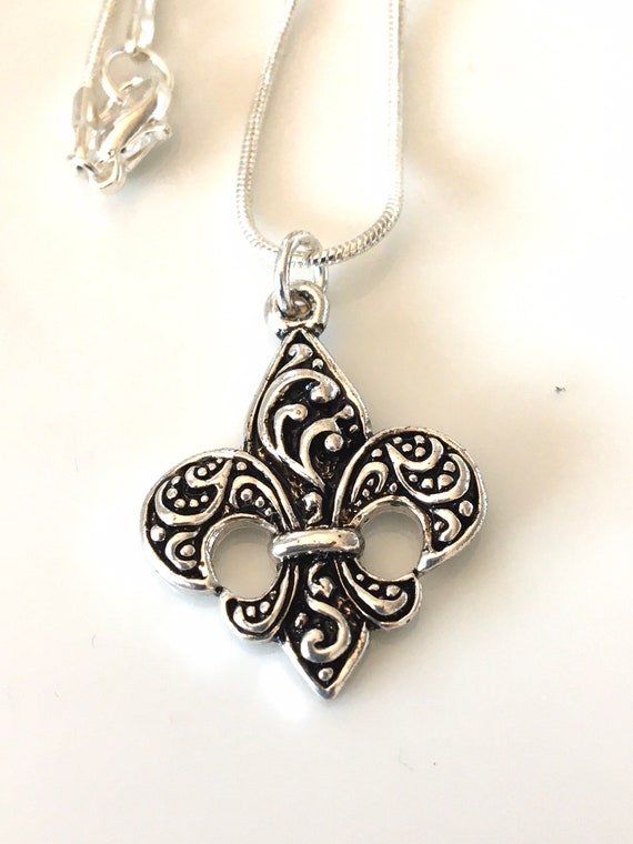 Fleur De Lis Necklace-saints Necklace 