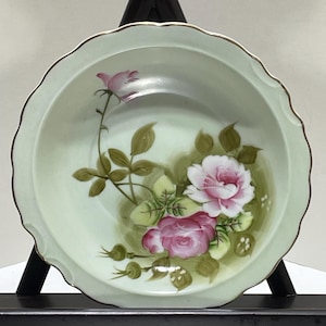 Vintage Lefton Hand-Painted Rose Plate #4578 – Japan 1950s Floral Wall Art or Display Dish