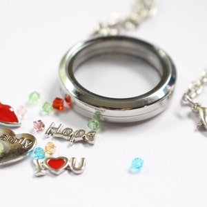 Stainless Steel Magnetic Floating Locket Necklace - Memory Locket - Double-sided Glass Locket with Free Charms