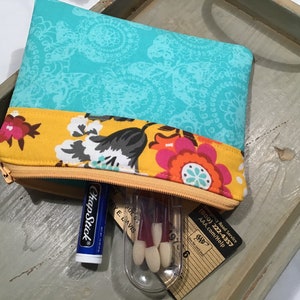Padded ZIPPER POUCH