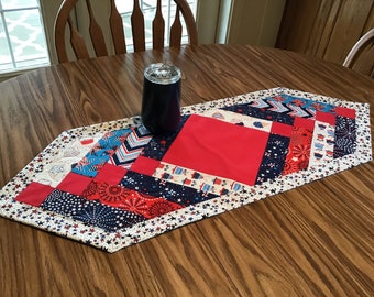 Quilted Table Runner in “July 4th Celebration”