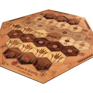 カタン　海外製木製セット Settlers of Catan 15th Anniversary Edition Wood Box - open