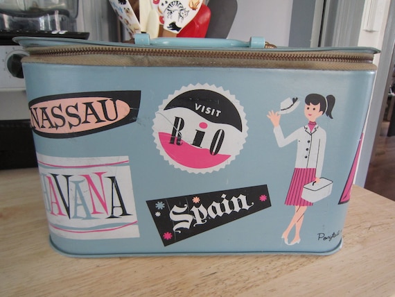 Ponytail Vinyl Little Miss Traveler Train Case, Baby Blue with Tourist Stickers