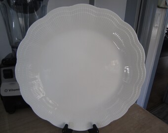 Mikasa Allura White Chop Plate 13"