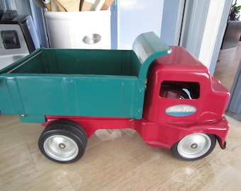 Tonka Collectors Series, 50th Anniversary Classic 1949 Dump Truck